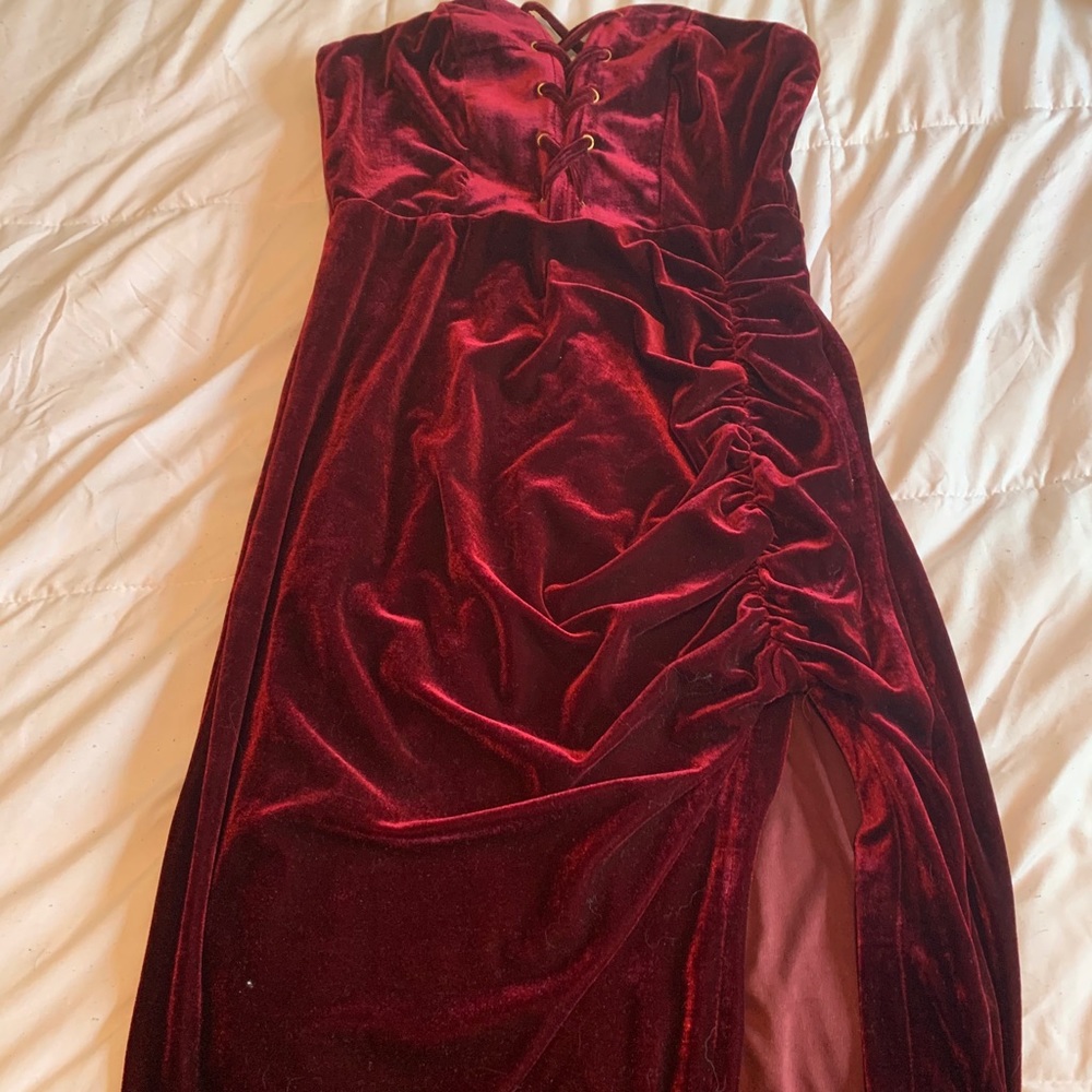Red velvet strapless dress